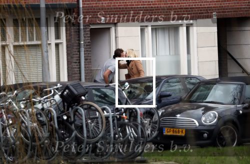 Amsterdam 5 januari 2019
Dionne Stax rijdt op de apollolaan 2x door rood op de fiets en ze heeft haar mobiel in haar handen. Dionne gaat langs bij haar vriend  Sytse Oudkerk