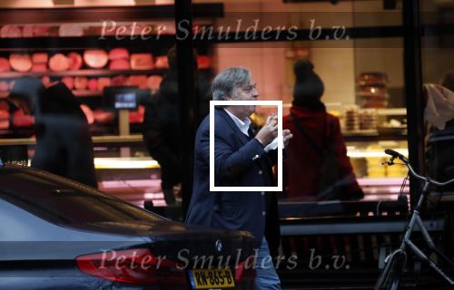 Amsterdam 7 januari 2019
Zakenman Dirk Jan Parelberg met zijn vrouw op de cornelis schuytstraat.