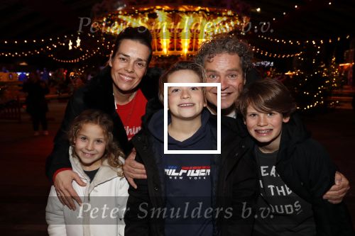 Amsterdam 22 december 2018
Opening van winter Rai in de Rai.
Dirk Zeelenberg met vrouw Suus en kinderen