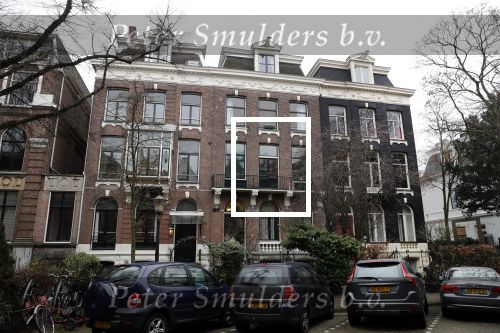 Amsterdam 7 januari 2019
Huis Dotan ( linkerpand vanaf 1e etage) en Isa Hoes (rechtse pand bovenste 2 lagen) aan het Vondelpark .
