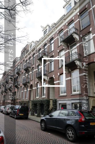 Amsterdam 8 december 2019
In dit pand heeft Erland Galjaard  een appartement gekocht.