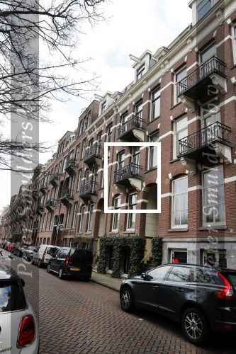 Amsterdam 8 december 2019
In dit pand heeft Erland Galjaard  een appartement gekocht.