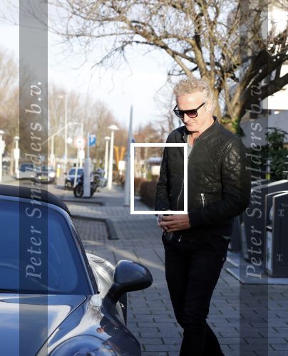 Amsterdam 9 januari 2019
Erland Galjaard stapt in zijn porsche 911 cabrio.