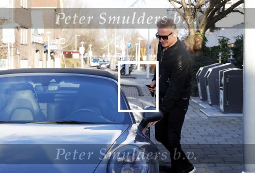Amsterdam 9 januari 2019
Erland Galjaard stapt in zijn porsche 911 cabrio.