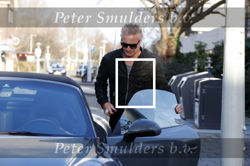 Amsterdam 9 januari 2019
Erland Galjaard stapt in zijn porsche 911 cabrio.