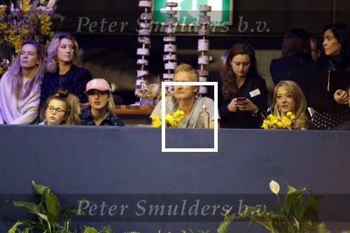Amsterdam 27 januari 2019
Jumpin Amsterdam met de koninklijke gasten Koning Willem Alexander Prinses Amalia Prinses Irene Prinses Margarita haar man Tjalling ten Cate en hun dochters Julia en Paola. Erland Galjaard met dochter Lizzy v Dijk en Britt Dekker