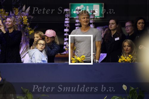 Amsterdam 27 januari 2019
Jumpin Amsterdam met de koninklijke gasten Koning Willem Alexander Prinses Amalia Prinses Irene Prinses Margarita haar man Tjalling ten Cate en hun dochters Julia en Paola. Erland Galjaard met dochter Lizzy v Dijk en Britt Dekker