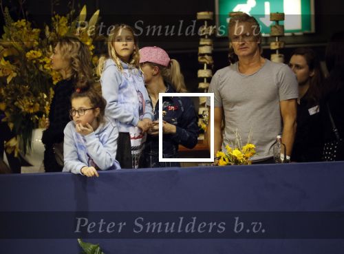Amsterdam 27 januari 2019
Jumpin Amsterdam met de koninklijke gasten Koning Willem Alexander Prinses Amalia Prinses Irene Prinses Margarita haar man Tjalling ten Cate en hun dochters Julia en Paola. Erland Galjaard met dochter Lizzy v Dijk en Britt Dekker