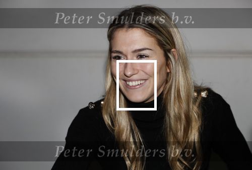 Beverwijk 22 december 2018
Rafael v d Vaart Damian Jesslynn en zijn vriendin Estavana Polman in het winkelcentrum waar Rafael zijn moeder Lolita een winkel heeft . Ze hebben geld opgehaald met veiling voor het ZZF.
