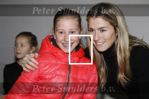 Beverwijk 22 december 2018
Rafael v d Vaart Damian Jesslynn en zijn vriendin Estavana Polman in het winkelcentrum waar Rafael zijn moeder Lolita een winkel heeft . Ze hebben geld opgehaald met veiling voor het ZZF.