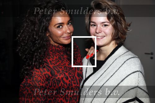 Amsterdam 3 januari 2019
Boekpresentatie Fajah Lourens Fajah kwam met een nieuwe Bentley. Ook haar dochter Irem en zoon Shai kwamen mee.Fajah met haar zus Shanti Schiks