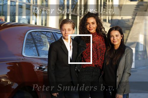 Amsterdam 3 januari 2019
Boekpresentatie Fajah Lourens Fajah kwam met een nieuwe Bentley. Ook haar dochter Irem en zoon Shai kwamen mee.