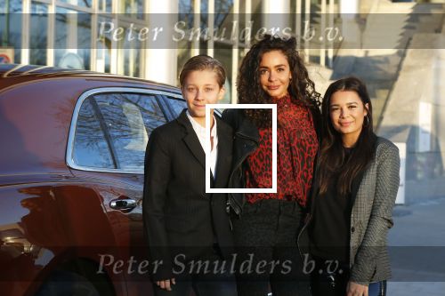 Amsterdam 3 januari 2019
Boekpresentatie Fajah Lourens Fajah kwam met een nieuwe Bentley. Ook haar dochter Irem en zoon Shai kwamen mee.