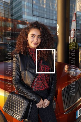 Amsterdam 3 januari 2019
Boekpresentatie Fajah Lourens Fajah kwam met een nieuwe Bentley. Ook haar dochter Irem en zoon Shai kwamen mee.