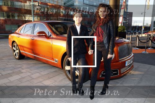Amsterdam 3 januari 2019
Boekpresentatie Fajah Lourens Fajah kwam met een nieuwe Bentley. Ook haar dochter Irem en zoon Shai kwamen mee.