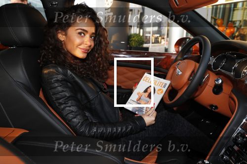 Amsterdam 3 januari 2019
Boekpresentatie Fajah Lourens Fajah kwam met een nieuwe Bentley. Ook haar dochter Irem en zoon Shai kwamen mee.