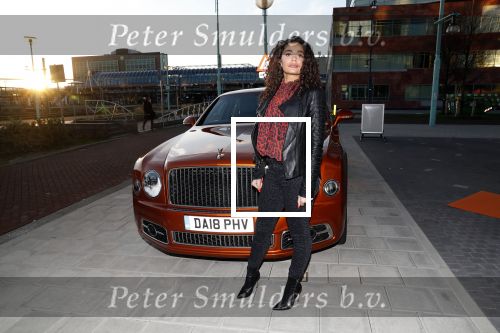 Amsterdam 3 januari 2019
Boekpresentatie Fajah Lourens Fajah kwam met een nieuwe Bentley. Ook haar dochter Irem en zoon Shai kwamen mee.