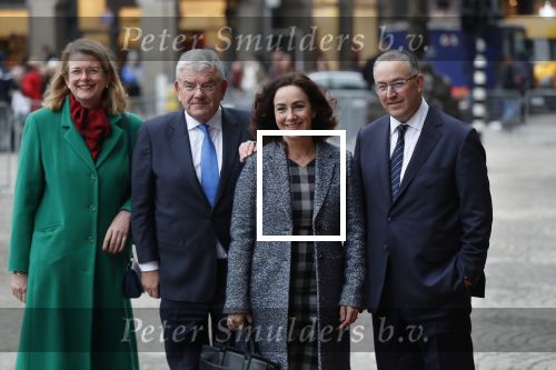 Amsterdam 15 januari 2019
Niieuwjaarsreceptie Koning Willem Alexander en koningin Maxima in paleis op de dam. De burgemeesters van de 4 grote steden komen aan bij het Koninklijk Paleis op de Dam voor de traditionele nieuwjaarsontvangst van de Koning. Vlnr Pauline Krikke, Jan van Zanen, Femke Halsema en Ahmed Aboutaleb