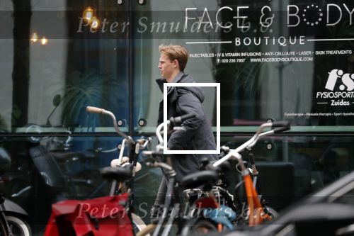 Amsterdam 26 januari 2019
Frenkie de Jong doet boodschappen bij sde Albert Heijn op de zuidas.