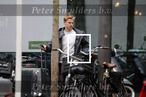 Amsterdam 26 januari 2019
Frenkie de Jong doet boodschappen bij sde Albert Heijn op de zuidas.