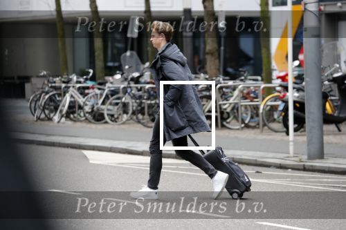 Amsterdam 26 januari 2019
Frenkie de Jong doet boodschappen bij sde Albert Heijn op de zuidas.