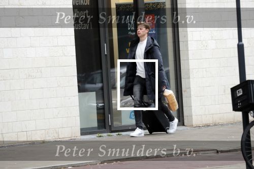 Amsterdam 26 januari 2019
Frenkie de Jong doet boodschappen bij sde Albert Heijn op de zuidas.