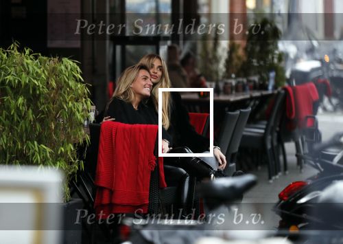 Amsterdam 23 januari 2019
Gaby Blaaser met vriendinnen op de cornelis schuytstraat.