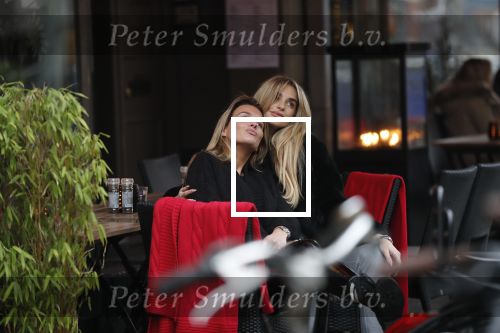 Amsterdam 23 januari 2019
Gaby Blaaser met vriendinnen op de cornelis schuytstraat.