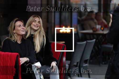 Amsterdam 23 januari 2019
Gaby Blaaser met vriendinnen op de cornelis schuytstraat.