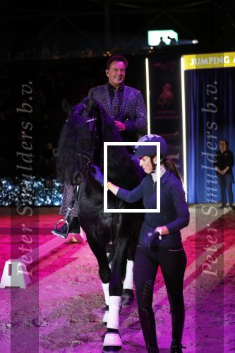 Amsterdam 25 januari 2019
Gerard Joling en Britt Dekker met paard op Jumping Amsterdam.
