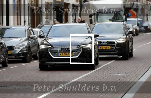 Amsterdam 8 december 2019
Humberto Tan test de audi Etron oa op de PC Hooftstraat in Amsterdam.
