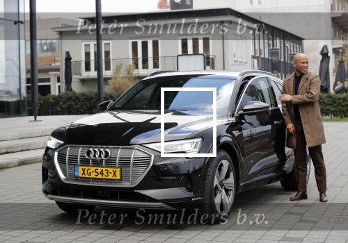Amsterdam 8 december 2019
Humberto Tan test de audi Etron oa op de PC Hooftstraat in Amsterdam.