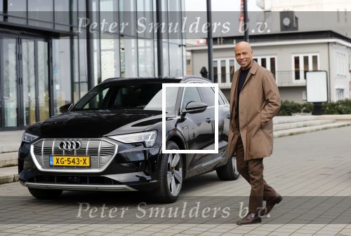Amsterdam 8 december 2019
Humberto Tan test de audi Etron oa op de PC Hooftstraat in Amsterdam.