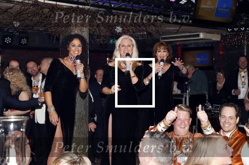 Apeldoorn 13 januari 2019
Het eerste optreden van de nieuwe LUV met Marga Scheide Jose Hoebee en Chimene v Oosterhout.
