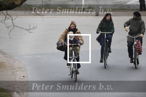 Amsterdam 30 januari 2019
Lieke v Lexmond met zoontje op de fiets in het vondelpark.