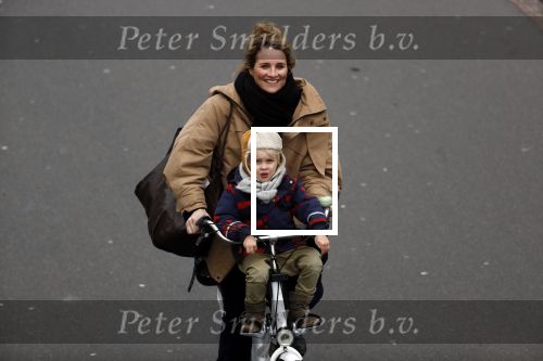 Amsterdam 30 januari 2019
Lieke v Lexmond met zoontje op de fiets in het vondelpark.