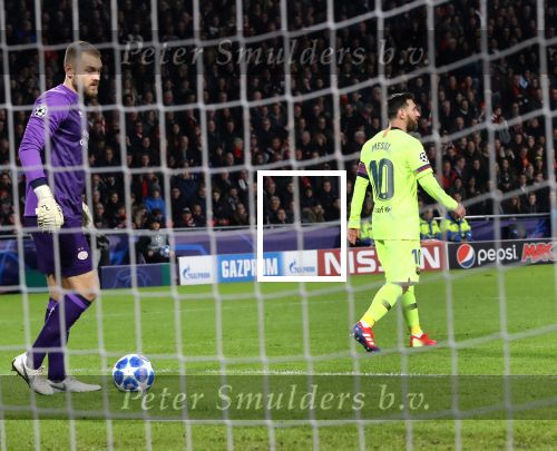 Eindhoven, 28 November 2018
Champions Leaguewedstrijd PSV-FC Barcelona, eindstand 1-2
Lionel Messi en Jeroen Zoet
