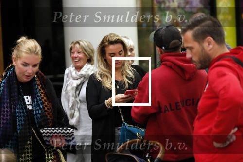 Schiphol 11 januari 2019
Andre Hazes jr en vriendin Monique Westenberg arriveren samen met familie en neef Djarno Hofland op schiphol na trip naar Ortlando.
