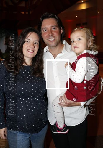 Zeist 23 december 2018
Hans Wendy Steven Osacr en Renzo Kazan met hun vrouwen en kinderen in het Fyji Hotel. Oscar metzijn zwangere vrouw Bregje en hun dochter . Ze krijgen een tweeling