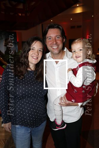 Zeist 23 december 2018
Hans Wendy Steven Osacr en Renzo Kazan met hun vrouwen en kinderen in het Fyji Hotel. Oscar metzijn zwangere vrouw Bregje en hun dochter . Ze krijgen een tweeling