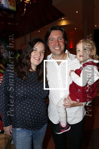 Zeist 23 december 2018
Hans Wendy Steven Osacr en Renzo Kazan met hun vrouwen en kinderen in het Fyji Hotel. Oscar metzijn zwangere vrouw Bregje en hun dochter . Ze krijgen een tweeling