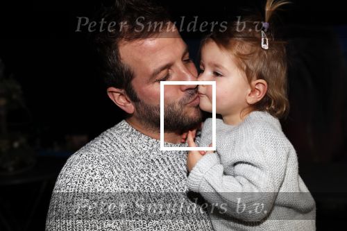 Beverwijk 22 december 2018
Rafael v d Vaart Damian Jesslynn en zijn vriendin Estavana Polman in het winkelcentrum waar Rafael zijn moeder Lolita een winkel heeft . Ze hebben geld opgehaald met veiling voor het ZZF.