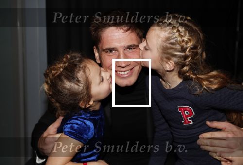 Amsterdam 23 december 2018
Premiere RTL kerstshow in het ziggo dome. Rico  Verhoeven met zijn dochters