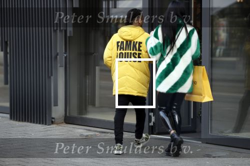 Amsterdam 29 januari 2019
Ronnie Flex en zijn vriendin Famke Louise op de pc hooftstraat.