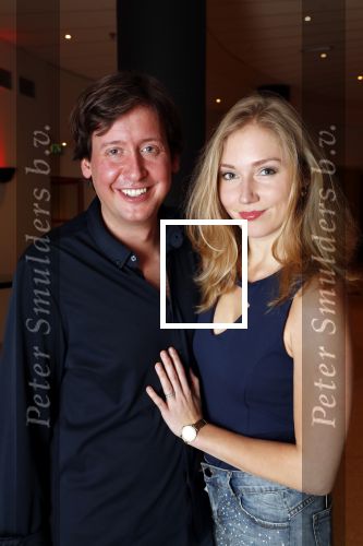 Zeist 23 december 2018
Hans Wendy Steven Osacr en Renzo Kazan met hun vrouwen en kinderen in het Fyji Hotel. Steven en zijn vrouw Jamie.