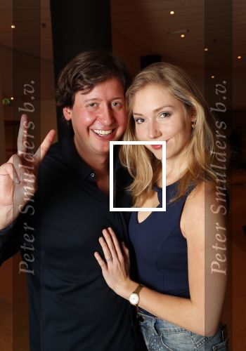 Zeist 23 december 2018
Hans Wendy Steven Osacr en Renzo Kazan met hun vrouwen en kinderen in het Fyji Hotel. Steven en zijn vrouw Jamie.