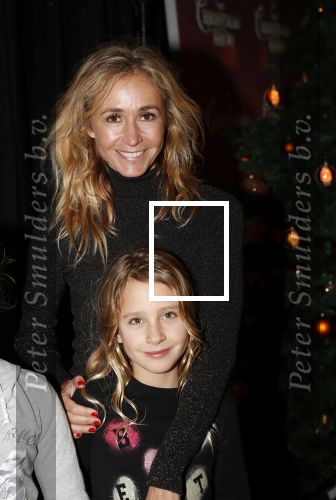 Amsterdam 23 december 2018
Premiere RTL kerstshow in het ziggo dome. Wendy v Dijk kwam met dochter Lizzy haar moeder Tiny en â€¦