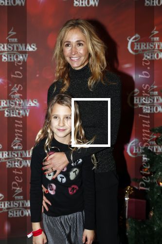 Amsterdam 23 december 2018
Premiere RTL kerstshow in het ziggo dome. Wendy v Dijk kwam met dochter Lizzy haar moeder Tiny en â€¦