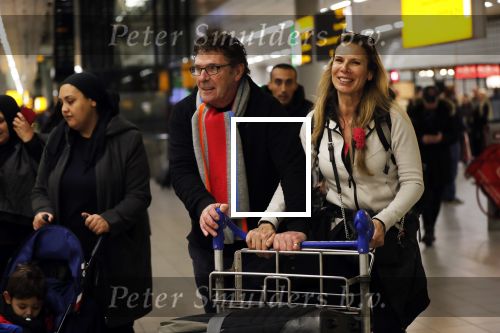 Schiphol 19 januari 2019
Wim v Hanegem haalt zijn vrouw Marianne op op Schiphol.