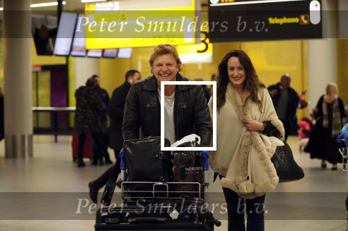 Schiphol 19 januari 2019
Youri Mulder met zijn nieuwe vriendin Lynn Schippers op schiphol.